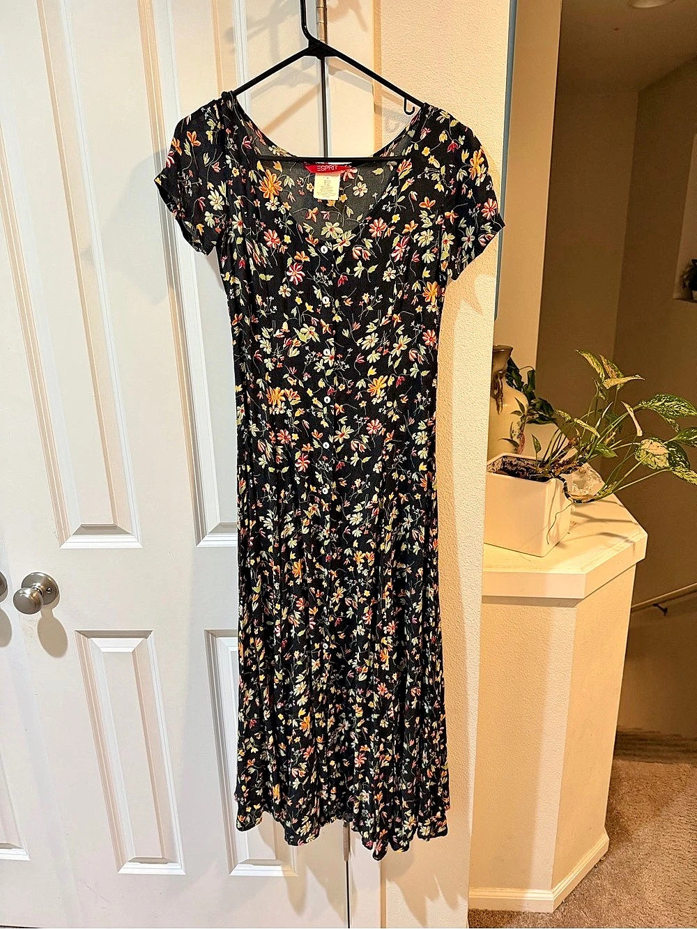 Vintage Esprit Floral Midi Dress in Black